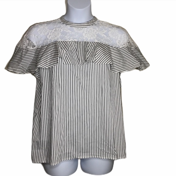 belle sky Tops - NWT black & white stripe lace top - size XXL